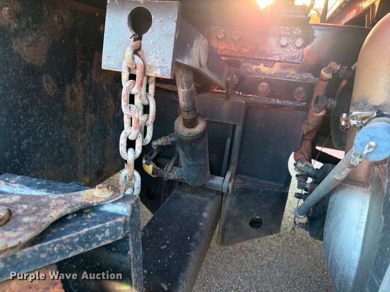 image for item EP7656 2009 Sterling LT7501 dump truck