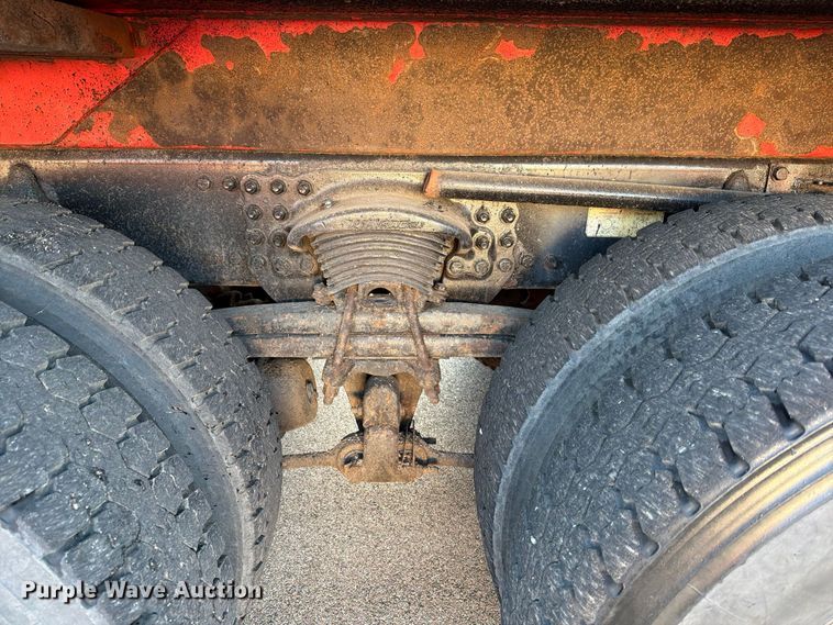 image for item EP7656 2009 Sterling LT7501 dump truck