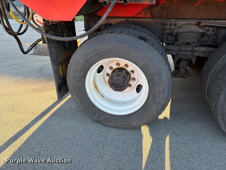 image for item EP7656 2009 Sterling LT7501 dump truck