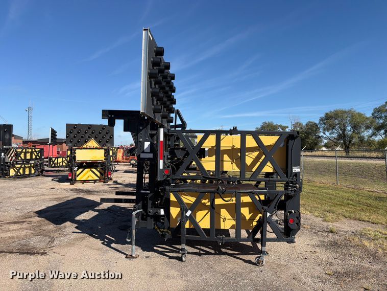 image for item EP7659 2013 Trinity TMA9182 crash attenuator