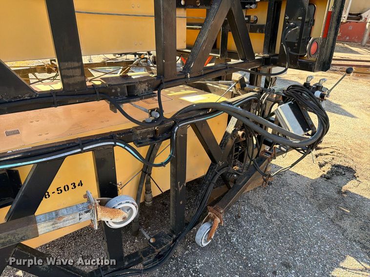 image for item EP7660 2004 Trinity TMA 9181 crash attenuator