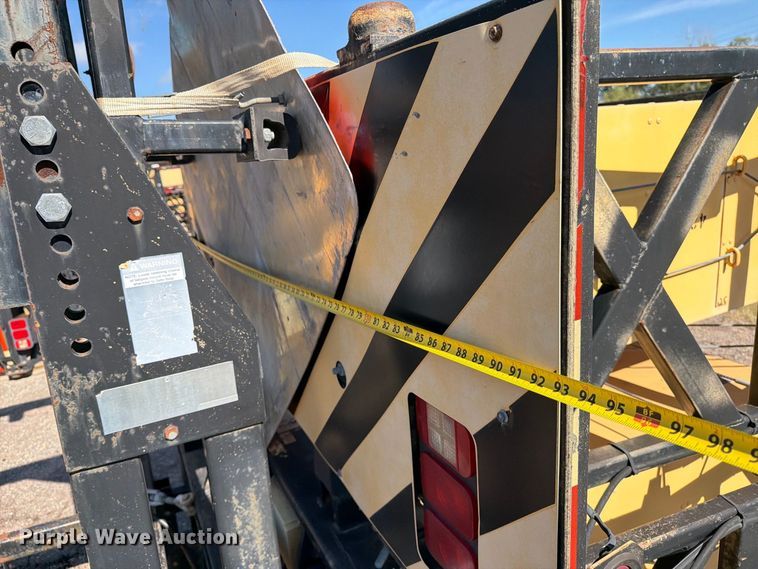 image for item EP7660 2004 Trinity TMA 9181 crash attenuator