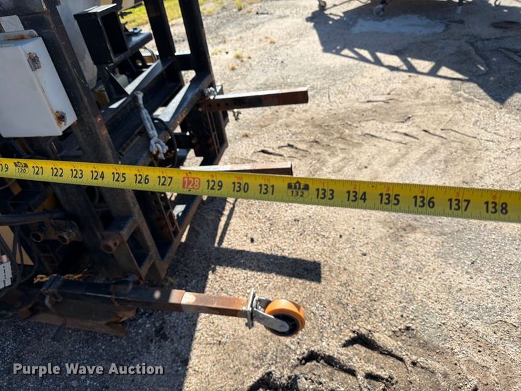 image for item EP7660 2004 Trinity TMA 9181 crash attenuator