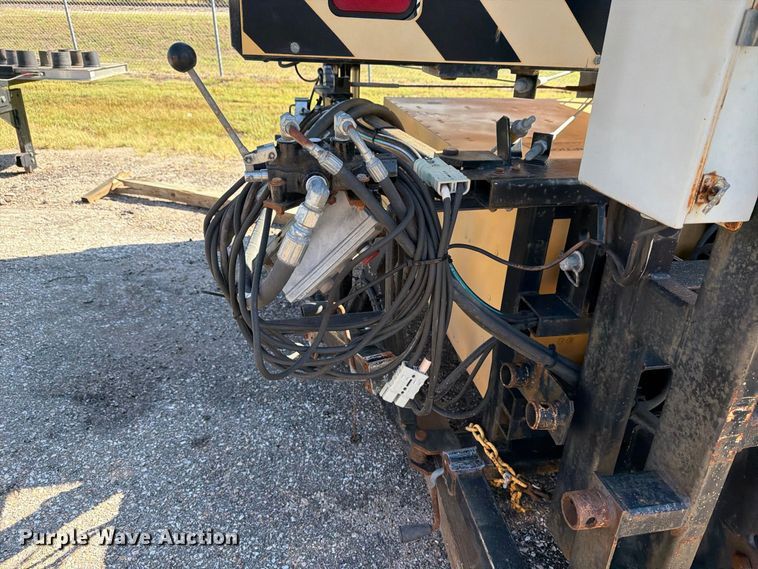 image for item EP7660 2004 Trinity TMA 9181 crash attenuator