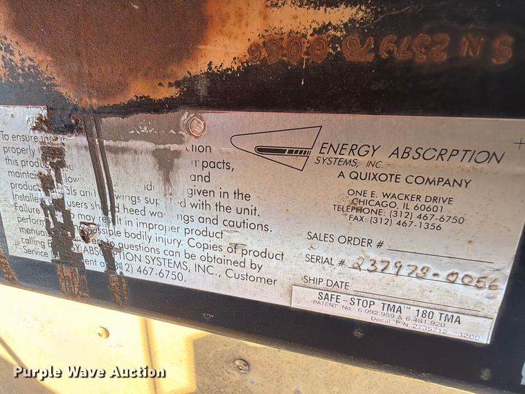 image for item EP7660 2004 Trinity TMA 9181 crash attenuator
