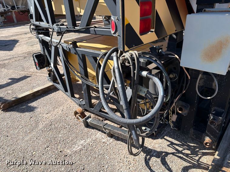 image for item EP7661 2006 Trinity TMA9182 crash attenuator