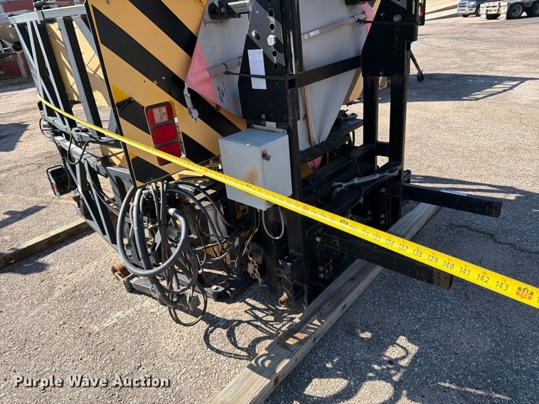 image for item EP7661 2006 Trinity TMA9182 crash attenuator