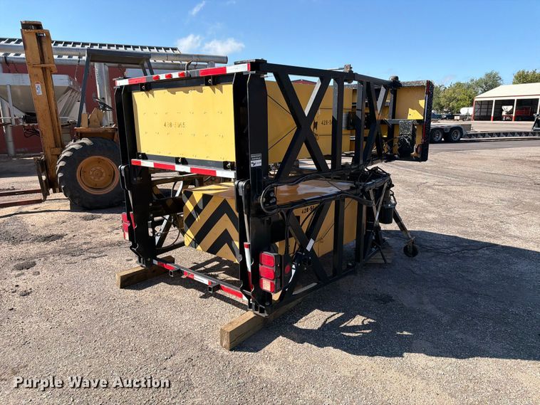 image for item EP7662 2013 Trinity TMA180 Crash attenuator