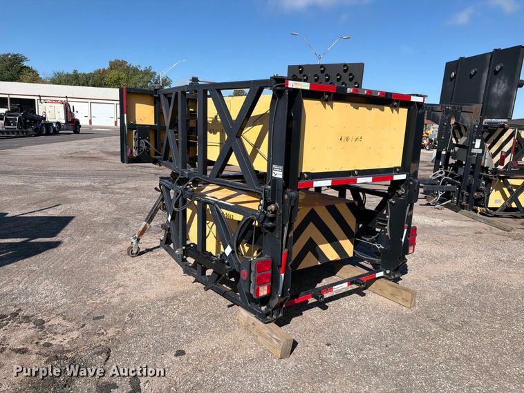 image for item EP7662 2013 Trinity TMA180 Crash attenuator
