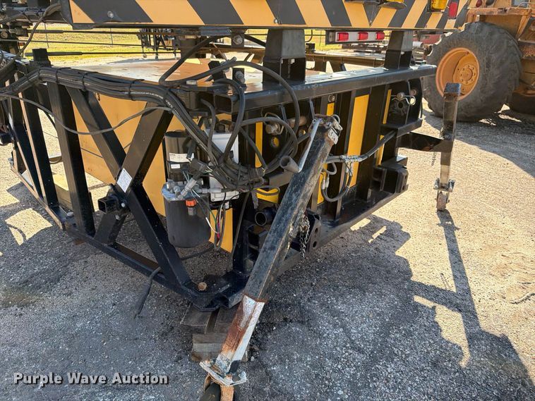 image for item EP7662 2013 Trinity TMA180 Crash attenuator