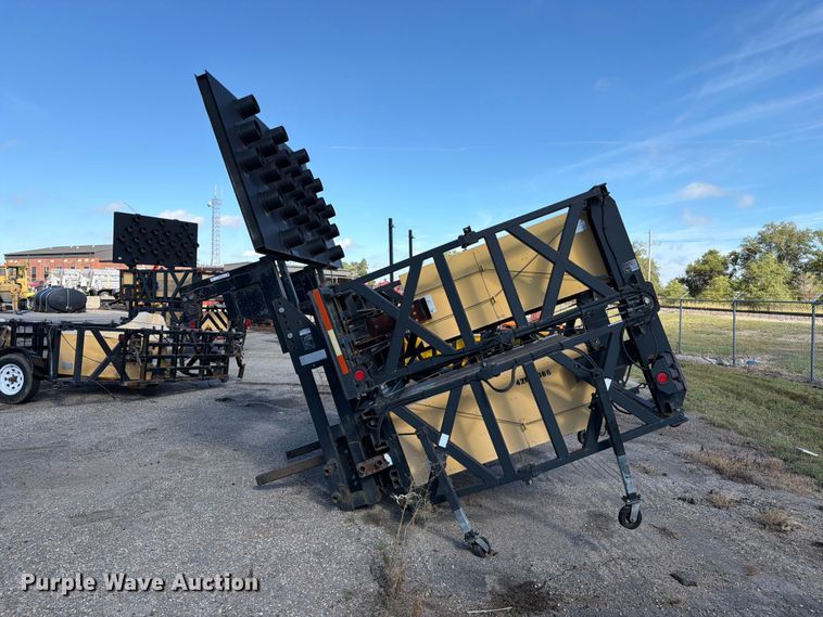 image for item EP7664 2006 Trinity TMA9182 Crash attenuator