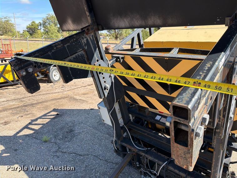 image for item EP7664 2006 Trinity TMA9182 Crash attenuator