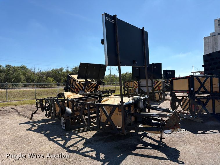 image for item EP7665 2009 Trinity crash attenuator