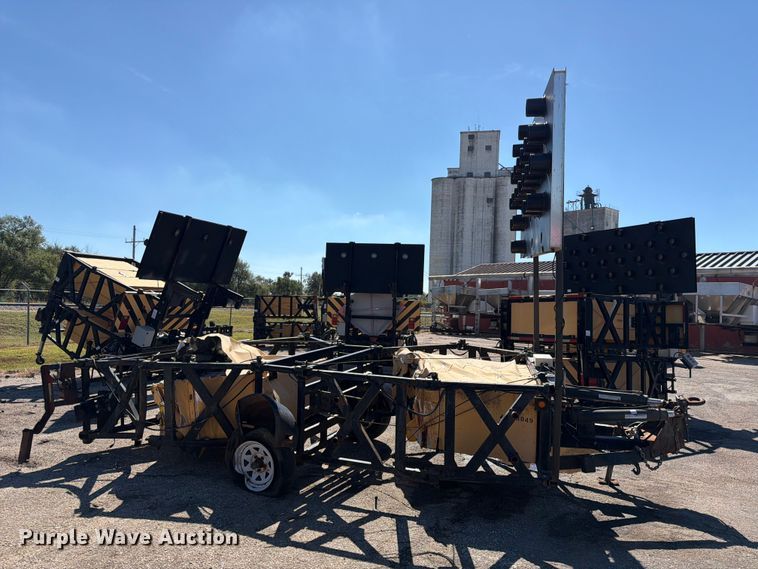 image for item EP7665 2009 Trinity crash attenuator