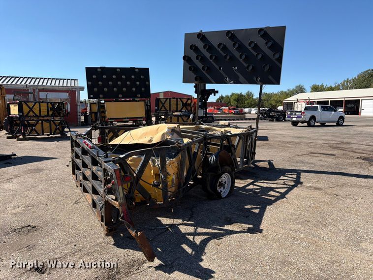 image for item EP7665 2009 Trinity crash attenuator