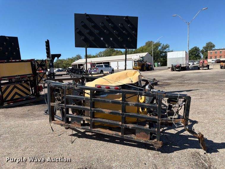 image for item EP7665 2009 Trinity crash attenuator