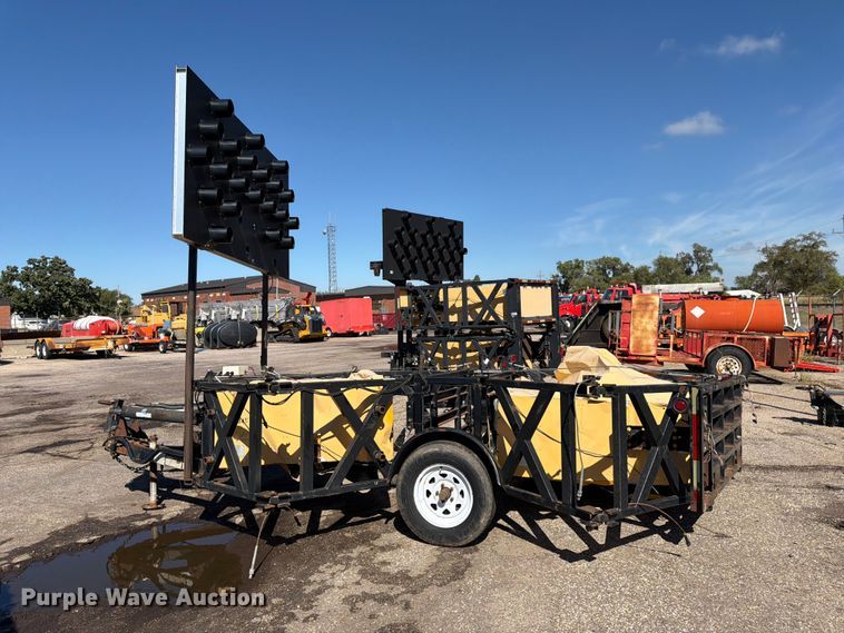 image for item EP7665 2009 Trinity crash attenuator