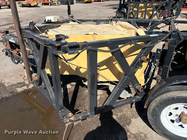image for item EP7665 2009 Trinity crash attenuator