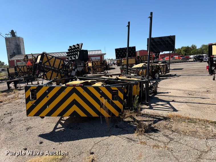 image for item EP7666 2020 Trinity crash attenuator