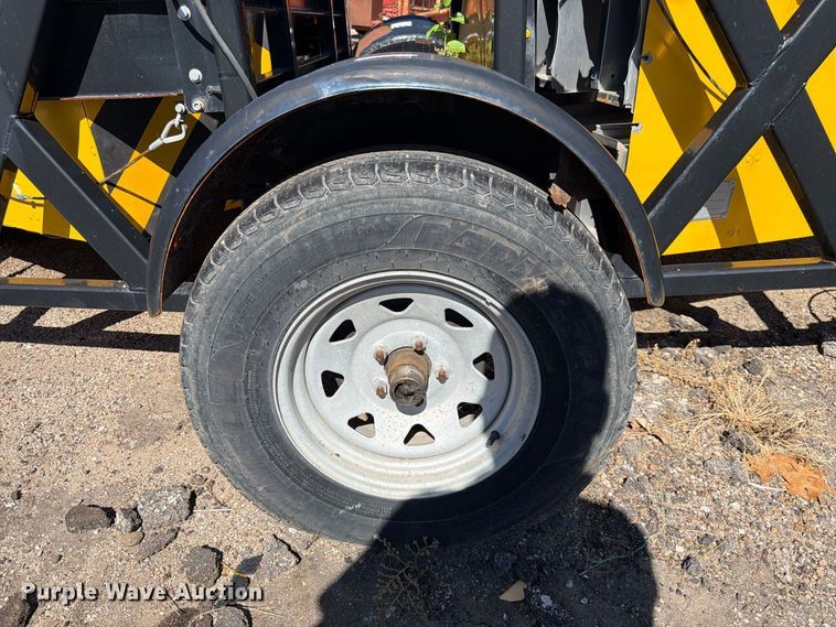 image for item EP7666 2020 Trinity crash attenuator