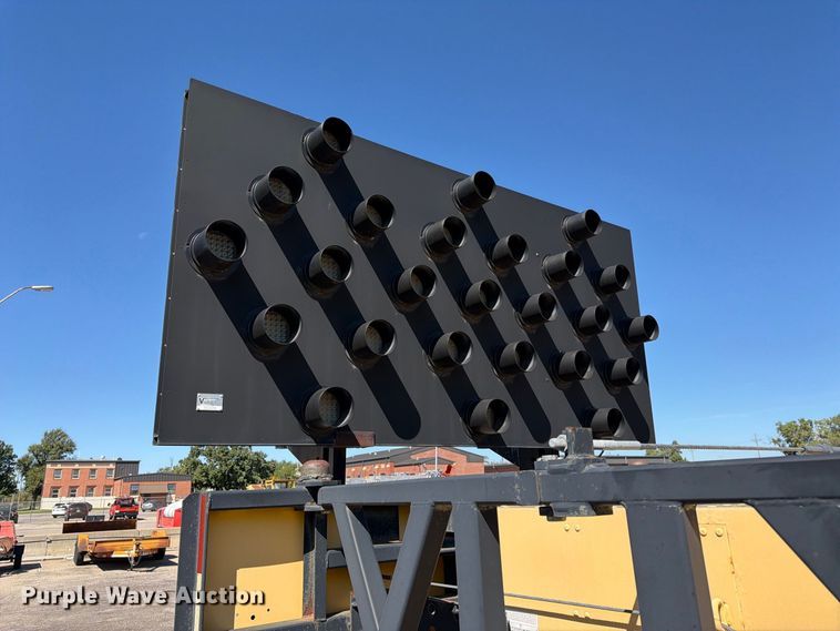 image for item EP7667 Trinity Crash Attenuator