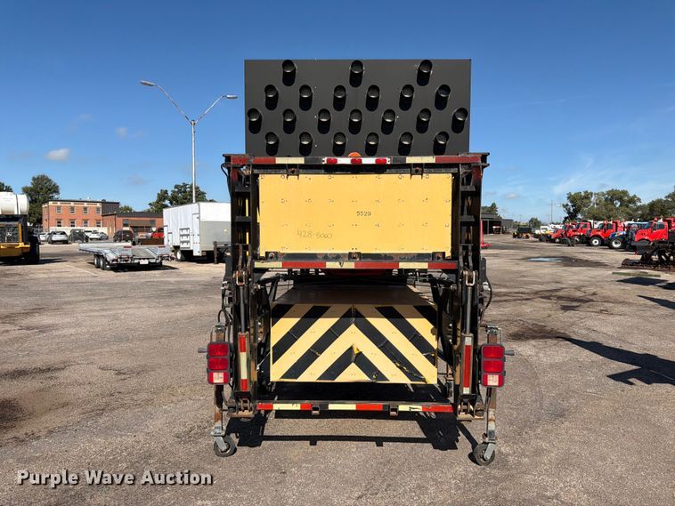 image for item EP7669 Trinity crash attenuator