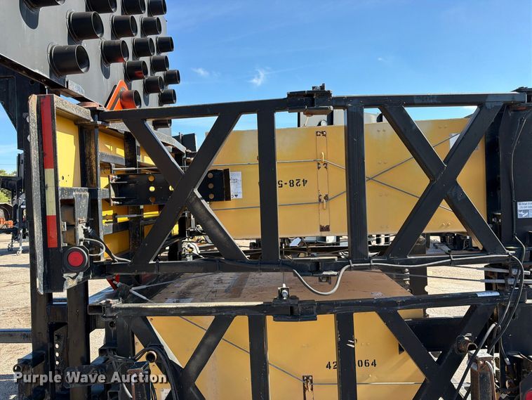 image for item EP7669 Trinity crash attenuator