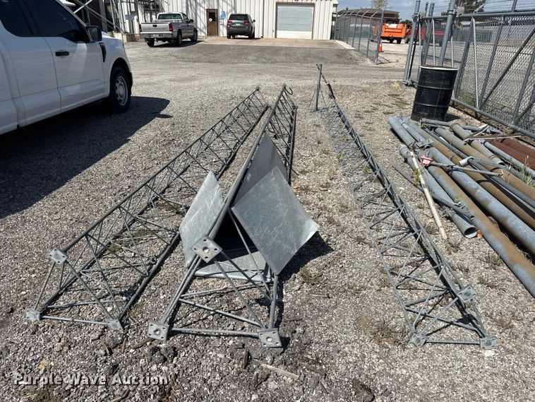 image for item EV6148 (3) 20' tower sections