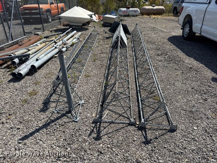 image for item EV6148 (3) 20' tower sections