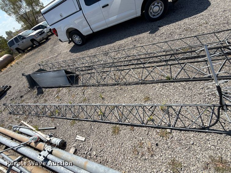 image for item EV6148 (3) 20' tower sections