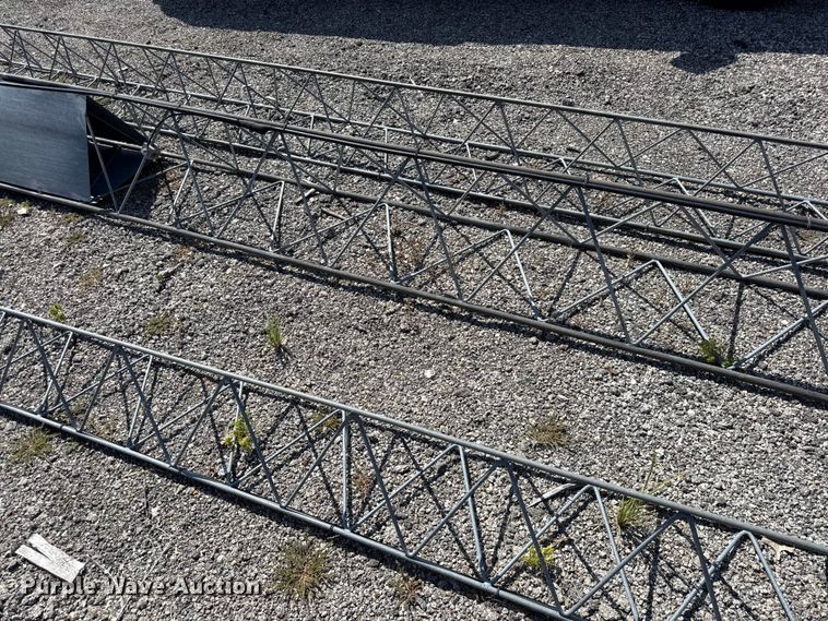 image for item EV6148 (3) 20' tower sections