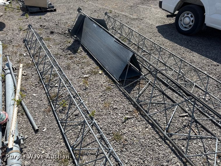image for item EV6148 (3) 20' tower sections