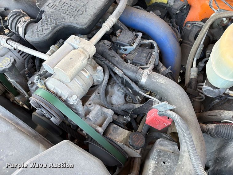 image for item EV6154 2002 Chevrolet Silverado 2500 pickup truck