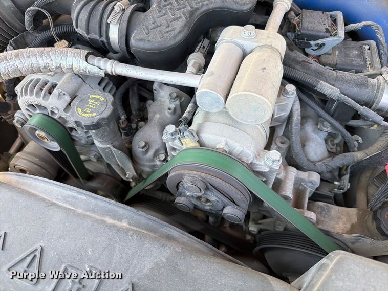 image for item EV6154 2002 Chevrolet Silverado 2500 pickup truck