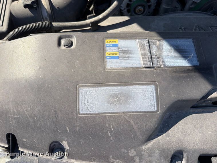 image for item EV6154 2002 Chevrolet Silverado 2500 pickup truck