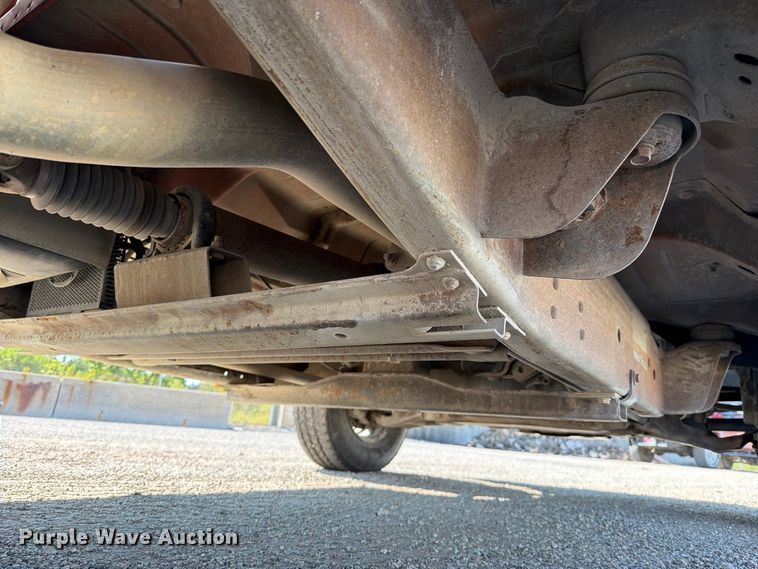 image for item EV6154 2002 Chevrolet Silverado 2500 pickup truck