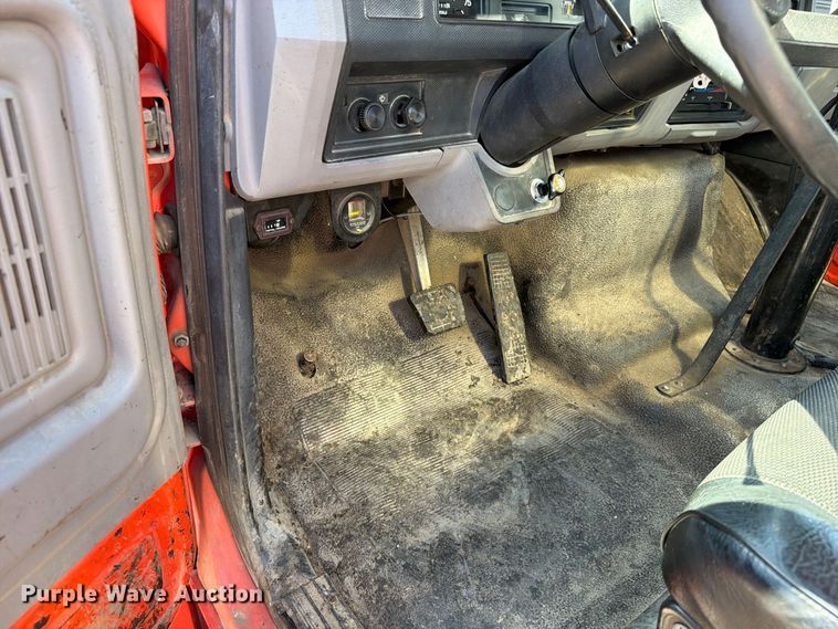 image for item EV6155 1998 Ford F800 oil distributor truck