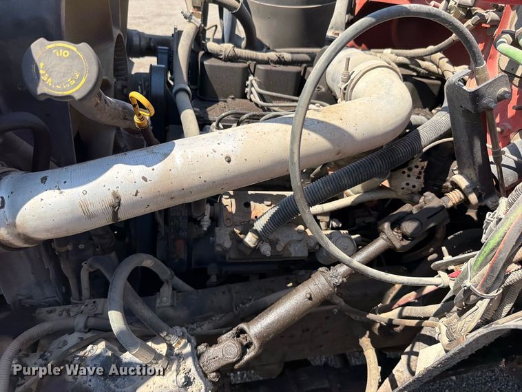 image for item EV6155 1998 Ford F800 oil distributor truck