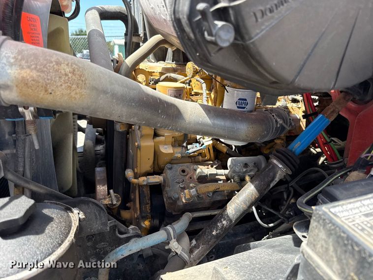 image for item EV6156 2000 Sterling L7500 oil distributor truck