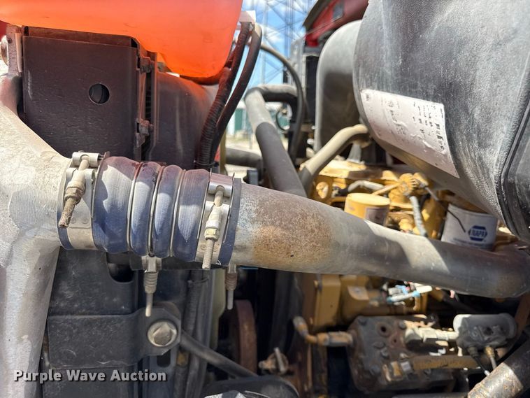 image for item EV6156 2000 Sterling L7500 oil distributor truck