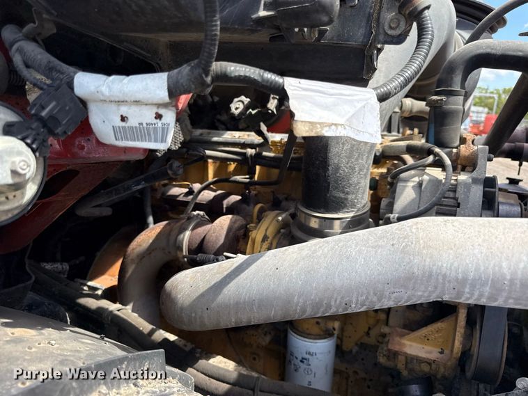 image for item EV6156 2000 Sterling L7500 oil distributor truck