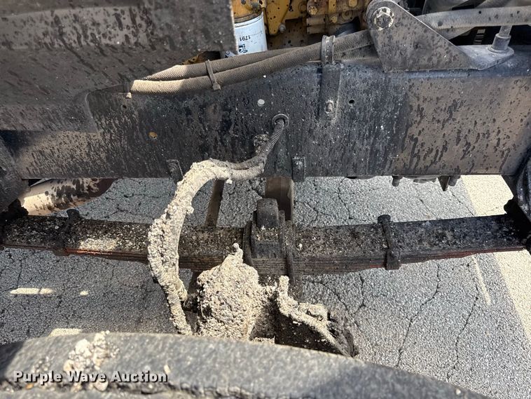 image for item EV6156 2000 Sterling L7500 oil distributor truck