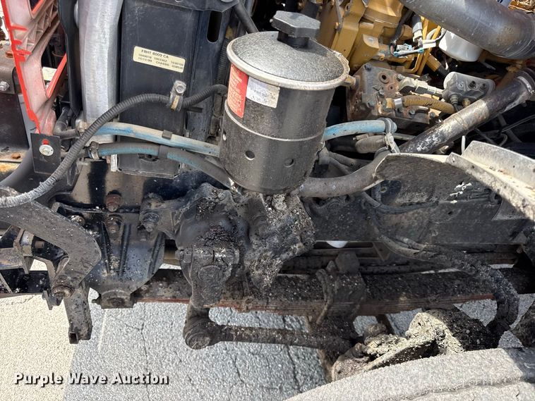 image for item EV6156 2000 Sterling L7500 oil distributor truck