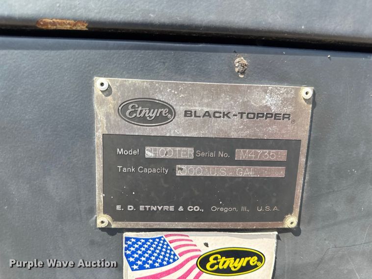 image for item EV6157 2002 Freightliner FL60 oil distributor truck