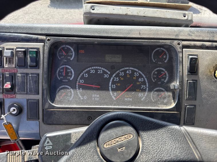 image for item EV6157 2002 Freightliner FL60 oil distributor truck