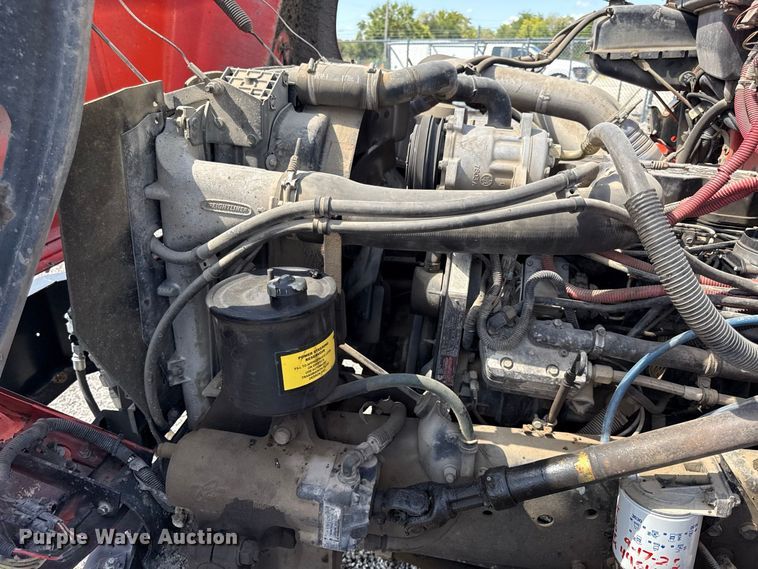 image for item EV6157 2002 Freightliner FL60 oil distributor truck