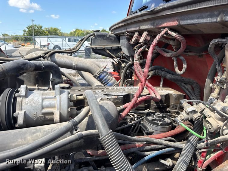 image for item EV6157 2002 Freightliner FL60 oil distributor truck