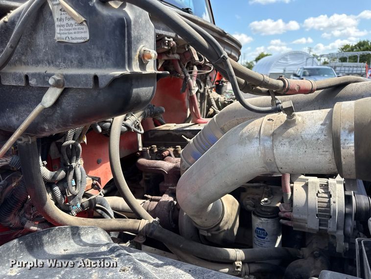 image for item EV6157 2002 Freightliner FL60 oil distributor truck