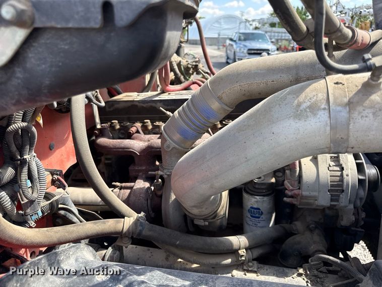 image for item EV6157 2002 Freightliner FL60 oil distributor truck