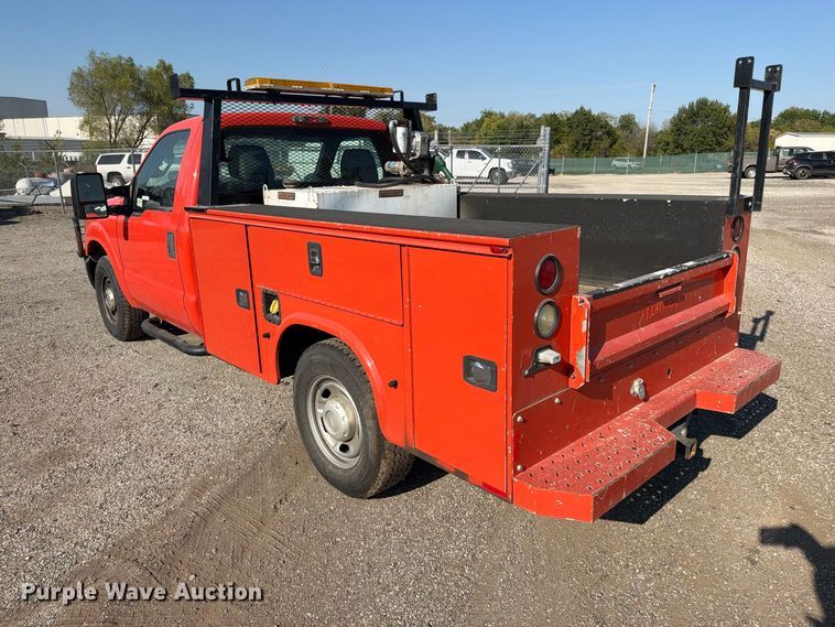 image for item EV6159 2016 Ford F250 Super Duty utility bed pickup truck